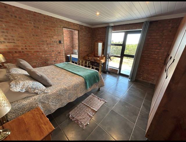 3 BEDROOM HOUSE FOR SALE IN PARADISE BEACH